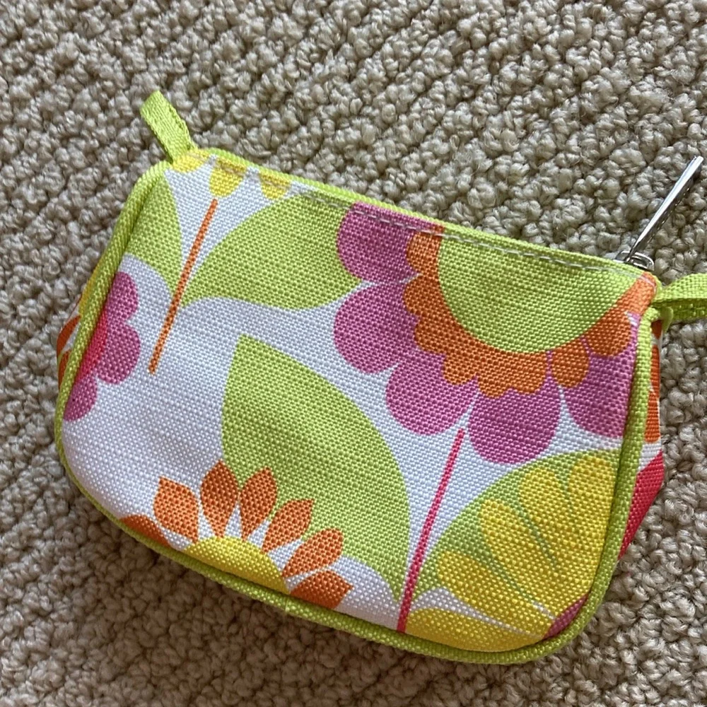 NEW Clinique Small Cosmetic Case Purse Mini Zip Bag Floral Yellow Pink NWOT